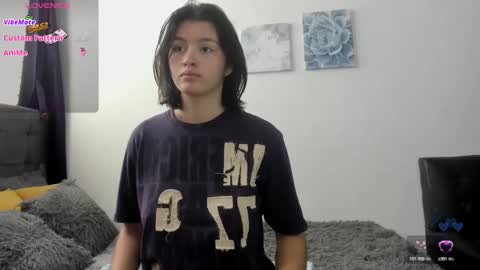 sorayalane online show from October 25, 2025, 3:40 pm