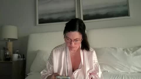 NaughtyMommy online show from May 28, 2026, 12:24 pm
