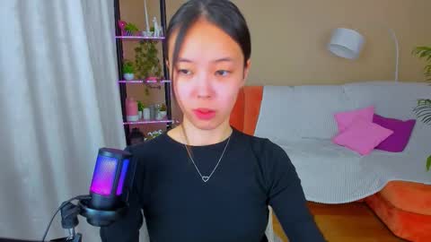 soulharmoonyy online show from September 29, 2025, 1:49 pm