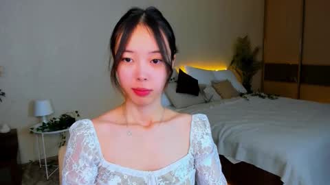 soulharmoonyy online show from October 12, 2025, 4:11 am