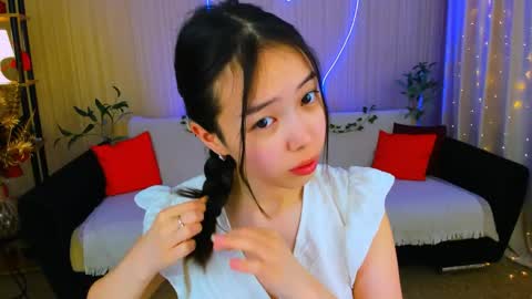 soulharmoonyy online show from April 19, 2026, 4:12 am