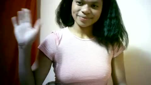 Snapshot of sourayaa chatting on July 3, 2026, 7:37 am sourayaa online show from July 3, 2026, 7:37 am