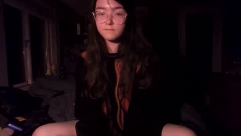 Snapshot of soursou chatting on November 18, 2025, 11:48 pm sours online show from November 18, 2025, 11:48 pm