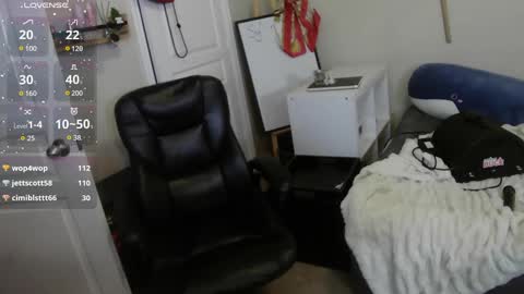 Bunnydathug online show from December 9, 2024, 2:28 pm