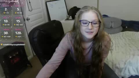Bunnydathug online show from December 14, 2024, 12:12 pm