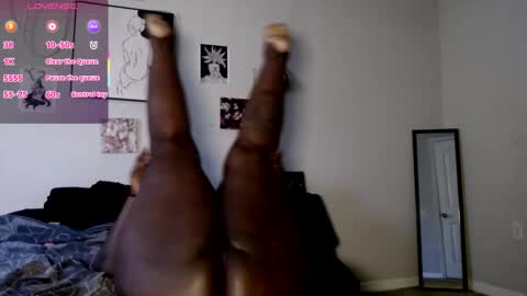 Snapshot of southerngothgoddess chatting on November 16, 2025, 1:49 pm SG online show from November 16, 2025, 1:49 pm