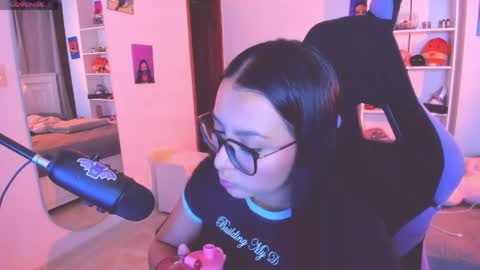 Lili online show from May 16, 2026, 11:36 pm