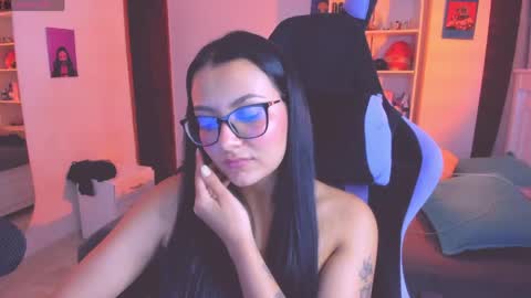 Lili online show from June 2, 2026, 4:36 am