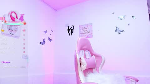 Snapshot of soy_alice chatting on October 8, 2025, 4:32 am Alicia PVT OPEN online show from October 8, 2025, 4:32 am