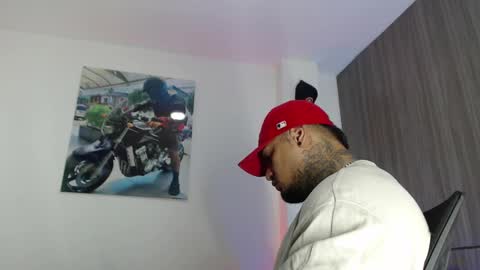 soy_apolo online show from September 18, 2025, 6:54 pm