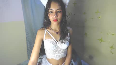 Miauhg online show from September 18, 2025, 5:53 am