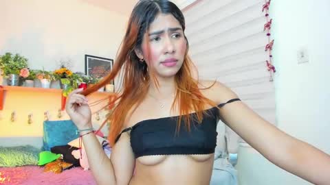 Sarah Valentina online show from February 7, 2025, 6:14 am