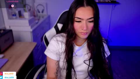 Luisa    online show from October 16, 2025, 8:10 pm