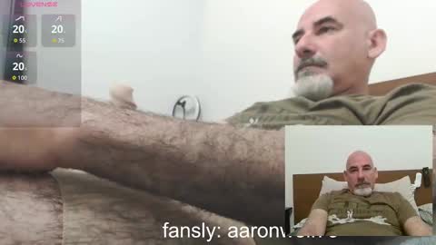 WhiteWolfFL online show from November 15, 2025, 1:40 pm