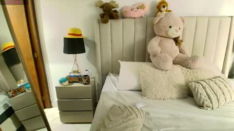 Snapshot of soyhinata__ chatting on April 8, 2026, 2:11 am Adeline independent model online show from April 8, 2026, 2:11 am