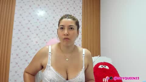SoyQueen online show from January 19, 2026, 5:44 am
