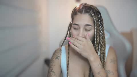 brisa  s online show from January 26, 2025, 10:46 pm