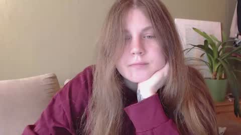 Alisa online show from June 18, 2026, 2:32 pm