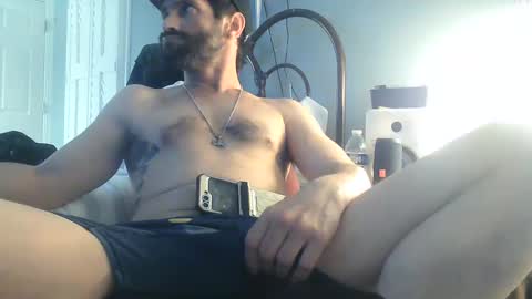 Snapshot of spacecase843 chatting on February 17, 2025, 12:10 am TrndSettrz online show from February 17, 2025, 12:10 am