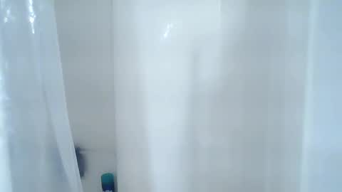 Snapshot of spacecase843 chatting on February 23, 2025, 9:16 pm TrndSettrz online show from February 23, 2025, 9:16 pm