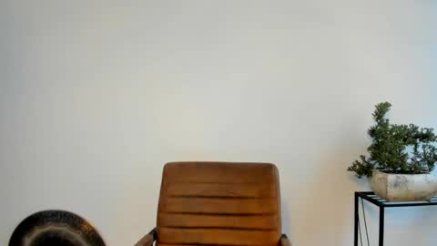 Spacegirl online show from January 9, 2025, 2:29 pm