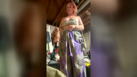 spangme1222 online show from July 15, 2026, 12:32 pm