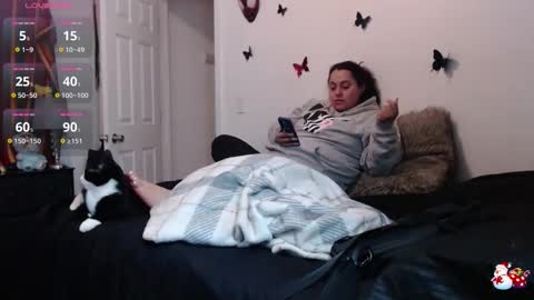 Snapshot of spanishcouple4255 chatting on December 16, 2025, 10:37 pm spanishcouple4255 online show from December 16, 2025, 10:37 pm