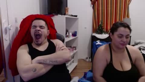 Snapshot of spanishcouple4255 chatting on January 11, 2026, 1:10 am spanishcouple4255 online show from January 11, 2026, 1:10 am