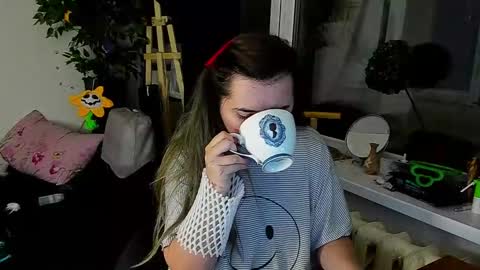 Snapshot of spanking_girls chatting on December 26, 2024, 2:44 am Evgenia online show from December 26, 2024, 2:44 am