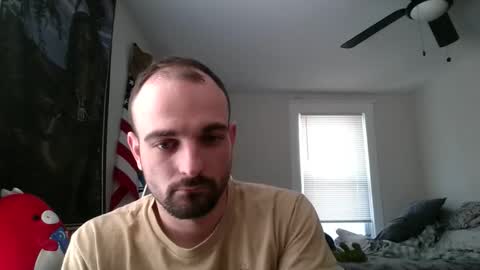Snapshot of spark3654 chatting on April 1, 2026, 5:32 pm Bry online show from April 1, 2026, 5:32 pm
