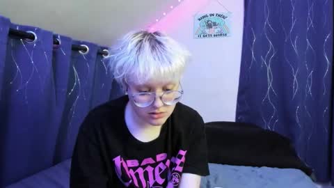 Atticus Pendragon online show from November 17, 2025, 7:47 am