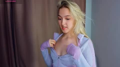 Mary online show from April 10, 2026, 7:18 pm