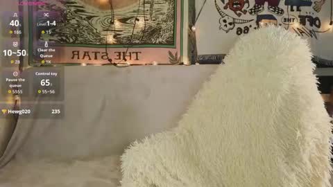 Nika online show from May 5, 2026, 1:35 am
