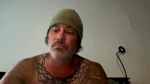 specter1972 online show from November 24, 2025, 10:48 am