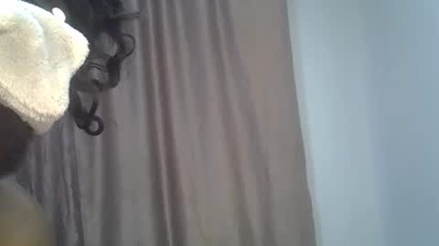 Snapshot of spiciey_ chatting on May 4, 2026, 3:24 am Spicy online show from May 4, 2026, 3:24 am