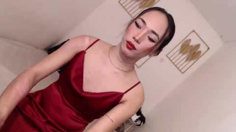 Alora online show from December 28, 2024, 5:44 am