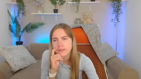 spicy_lexi online show from September 19, 2025, 6:59 am
