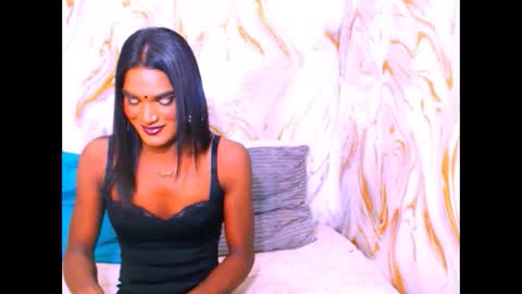 spicybarbie4u online show from April 15, 2026, 6:26 pm