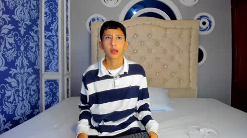 spicyslim_ online show from November 4, 2025, 2:32 am