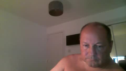 Snapshot of spidey1051a chatting on February 21, 2026, 9:10 am spidey1051a online show from February 21, 2026, 9:10 am