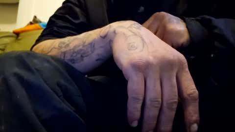 Snapshot of spitface7st907944 chatting on December 24, 2024, 11:17 am Lil blue devil online show from December 24, 2024, 11:17 am