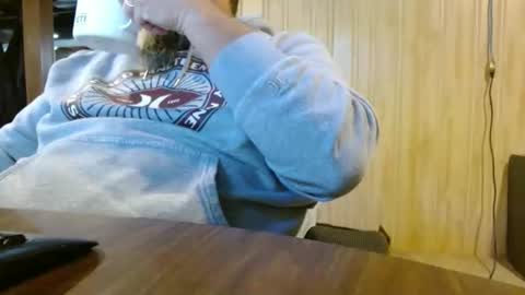 Snapshot of splash_w chatting on May 11, 2026, 3:07 pm Splash Man online show from May 11, 2026, 3:07 pm