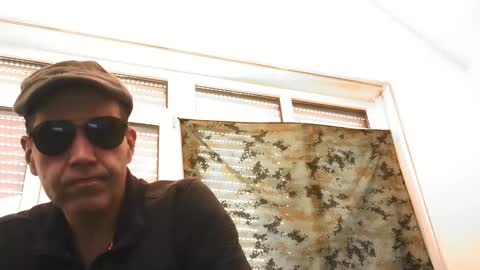 spliffray online show from April 8, 2026, 6:13 am