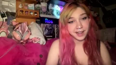 Pixie online show from May 25, 2026, 1:55 am