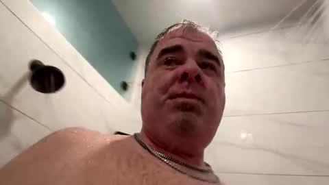 sprtsnut33 online show from November 24, 2025, 4:07 pm