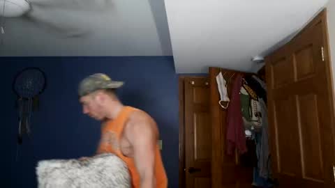 Snapshot of spun_redneck chatting on February 5, 2026, 12:10 pm Spun Redneck online show from February 5, 2026, 12:10 pm