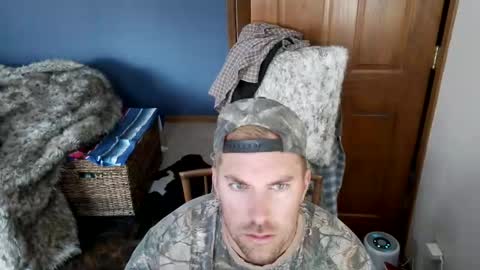 Snapshot of spun_redneck chatting on March 1, 2026, 8:44 pm Spun Redneck online show from March 1, 2026, 8:44 pm
