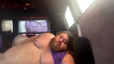 Snapshot of squeaks724 chatting on February 4, 2025, 1:48 pm Your Pal Squeaks online show from February 4, 2025, 1:48 pm