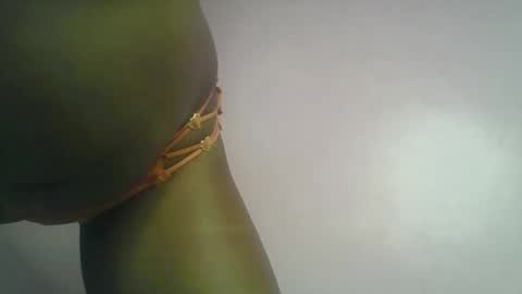 Snapshot of squirt_goddess_ chatting on February 19, 2026, 12:01 pm Emmah online show from February 19, 2026, 12:01 pm