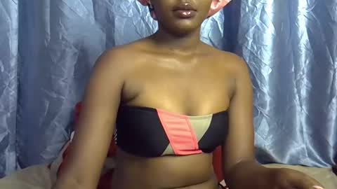 squirt_quueen online show from February 21, 2026, 2:23 am